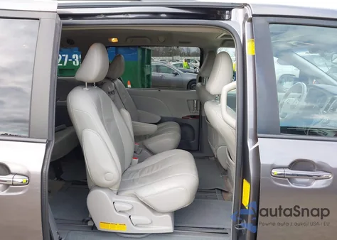 2014 Toyota Sienna Xle V6 8 Passenger from USA, damaged, VIN 5TDYK3DC8ES502097